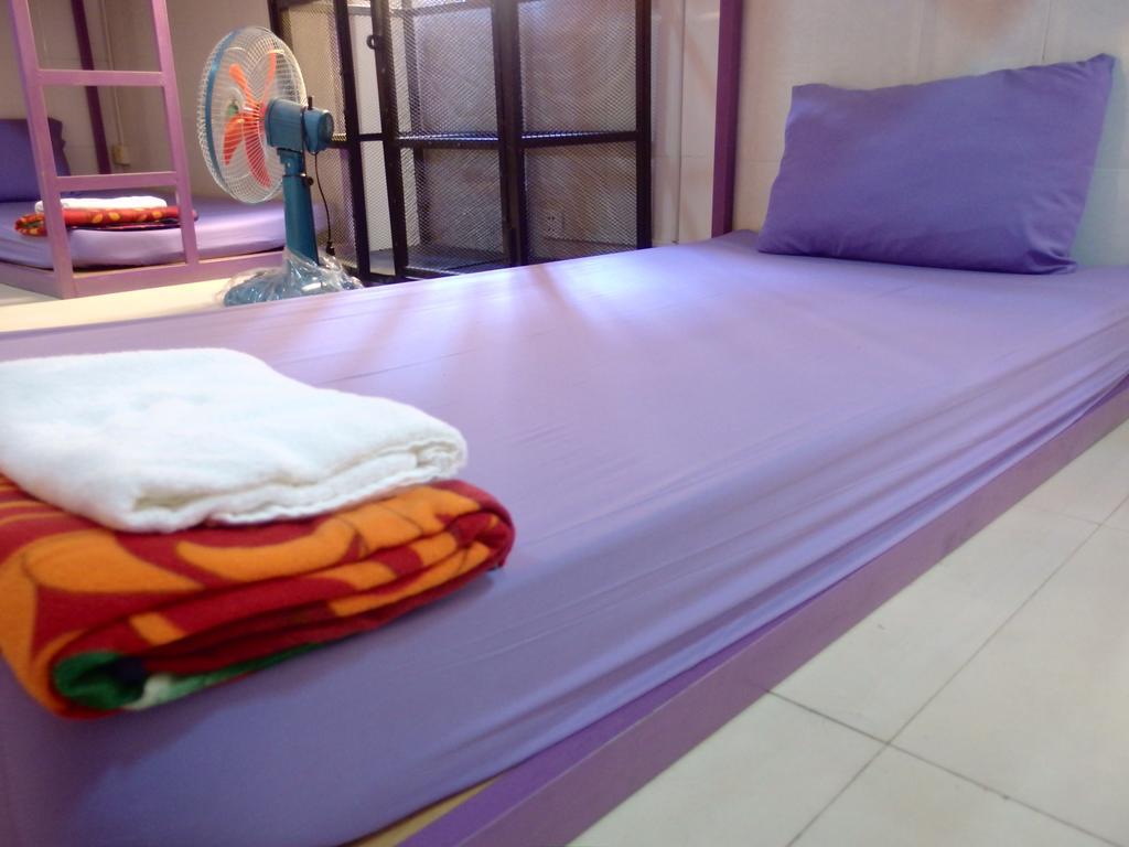 B52 Hostel Phnom Penh Room photo