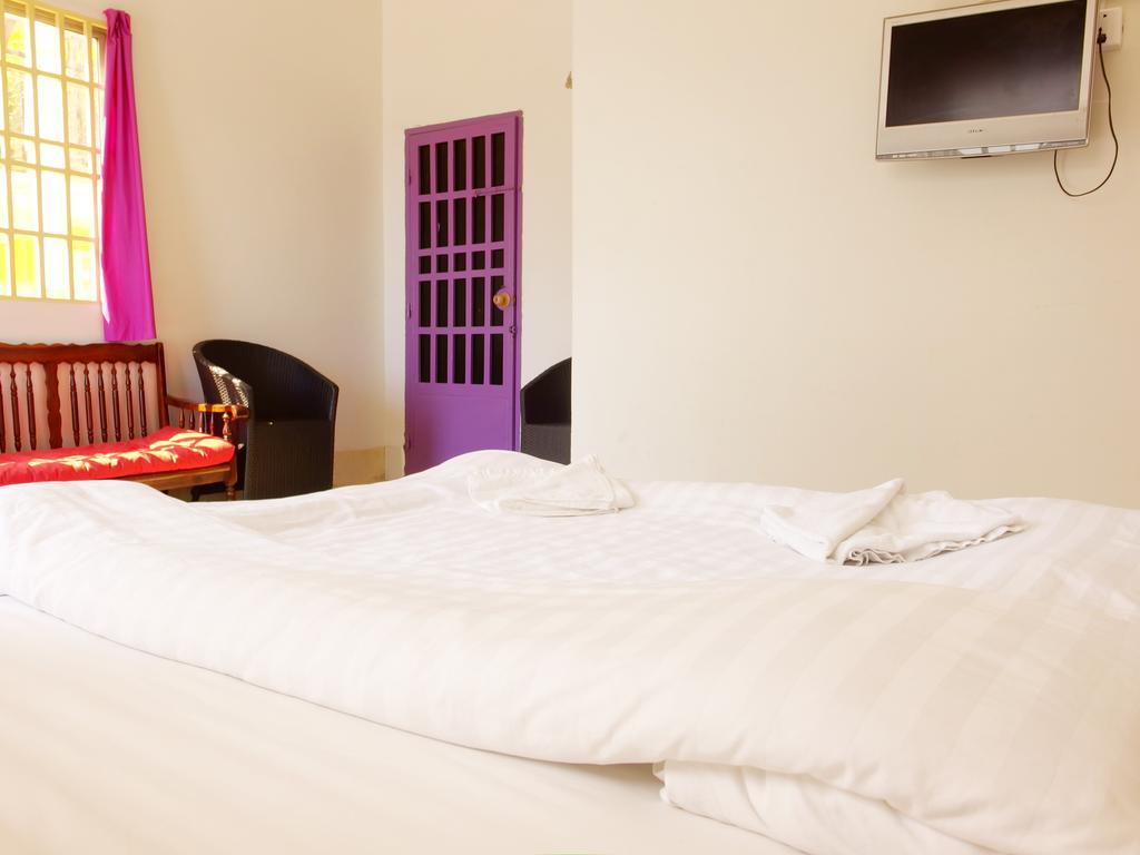 B52 Hostel Phnom Penh Room photo