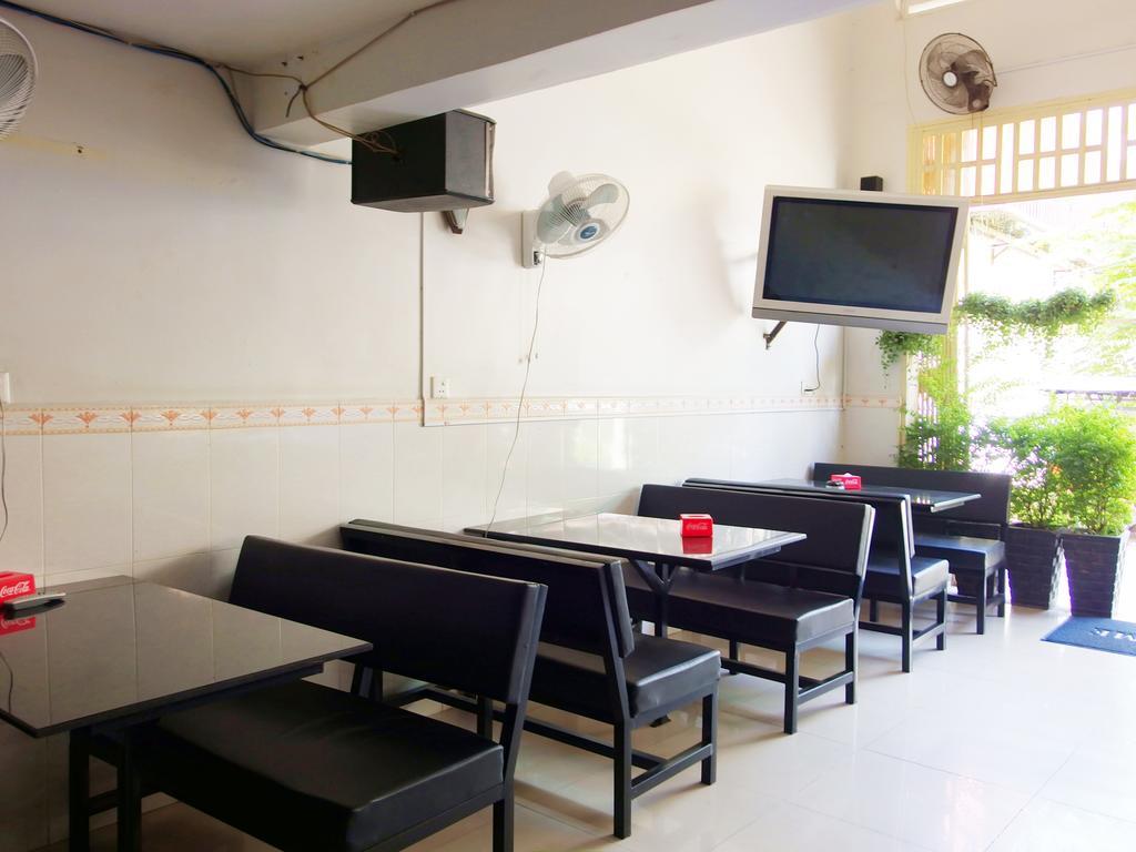 B52 Hostel Phnom Penh Exterior photo