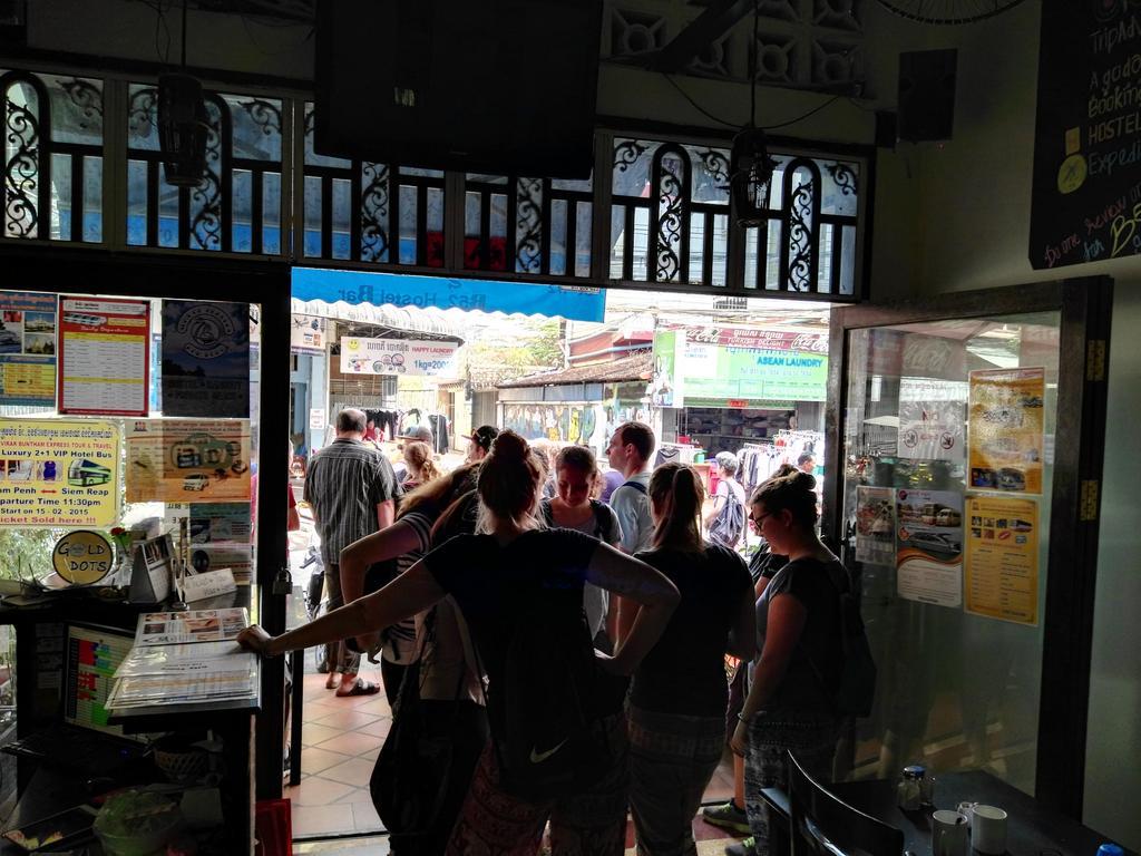 B52 Hostel Phnom Penh Exterior photo